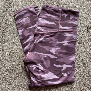Athleta Elation Pink Camouflage 7/8 Leggings L